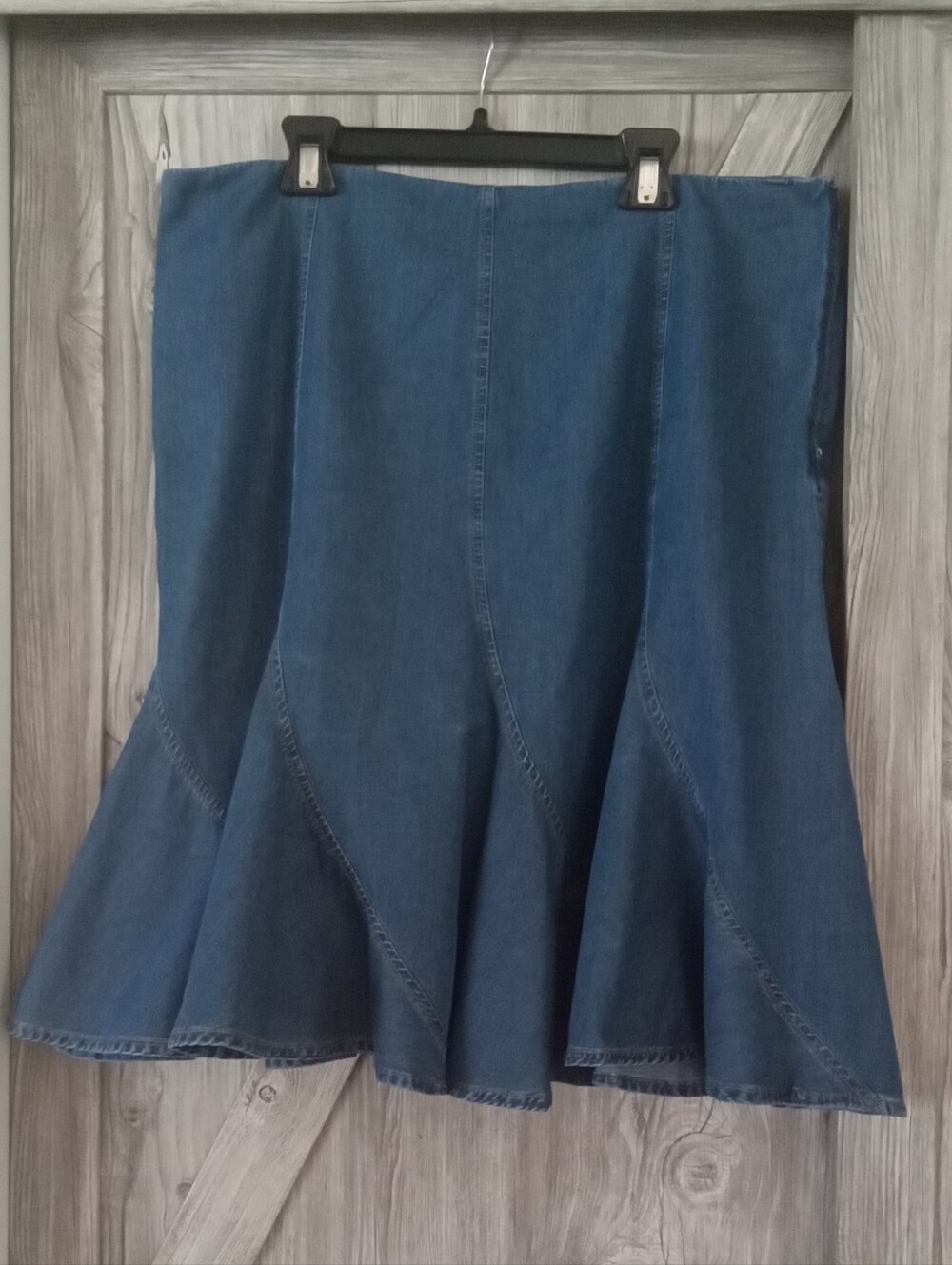 Jones New York Blue Denim Flared Skirt 14/16